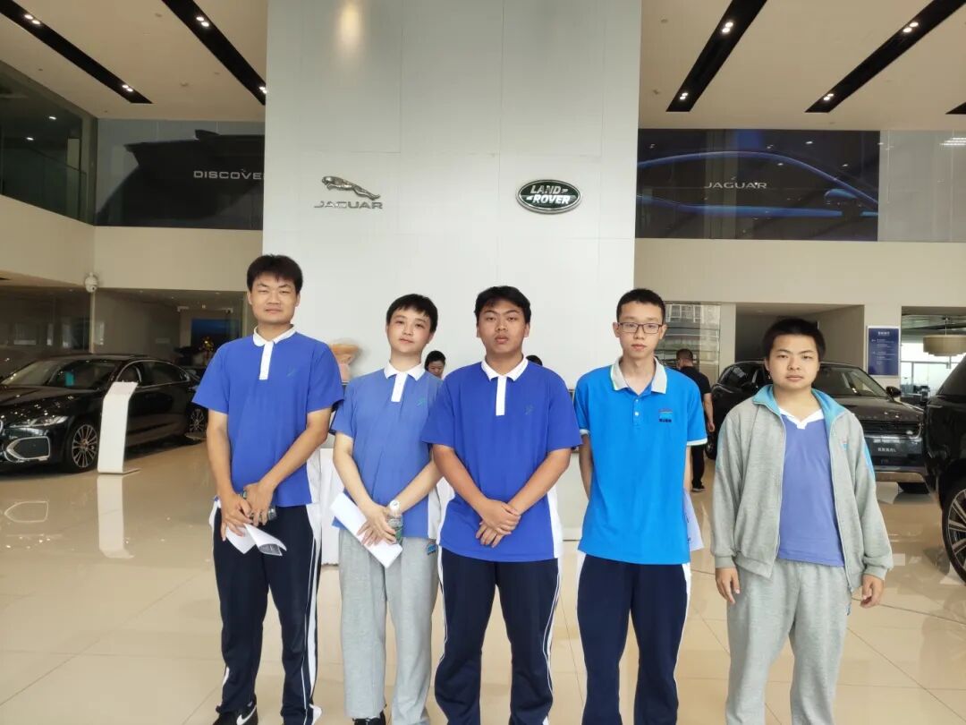 天津汽车有限公司深圳南方路虎分公司（路虎4s店） (2).jpg