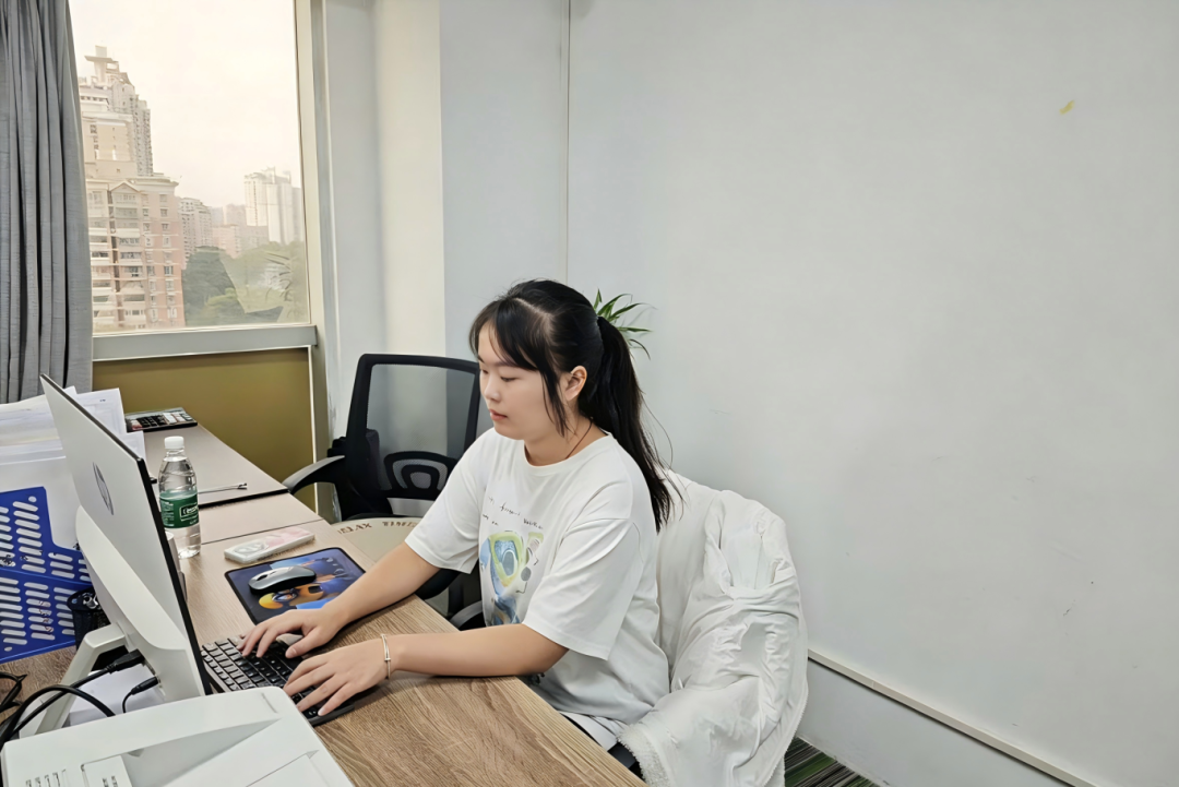蔡娜（岗位照）.png