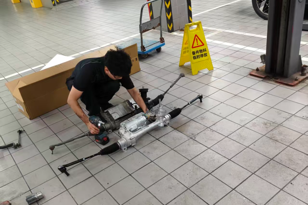 董云飞工作照.jpg