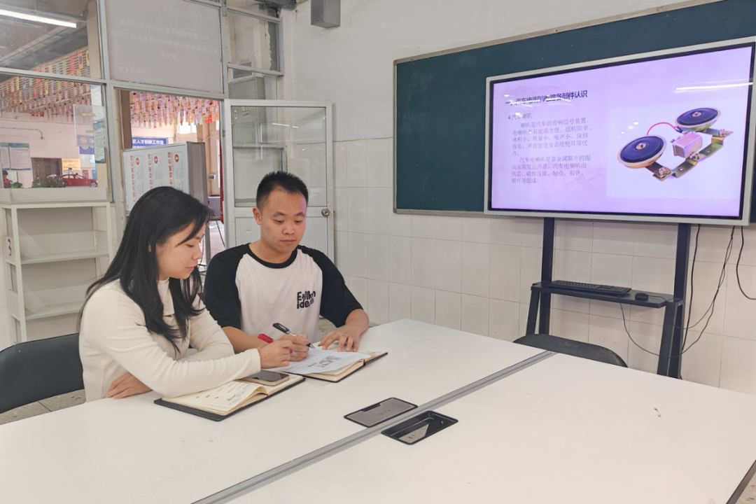 2师徒结对指导 (4).jpg