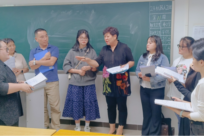 6评课场景 (3).jpg