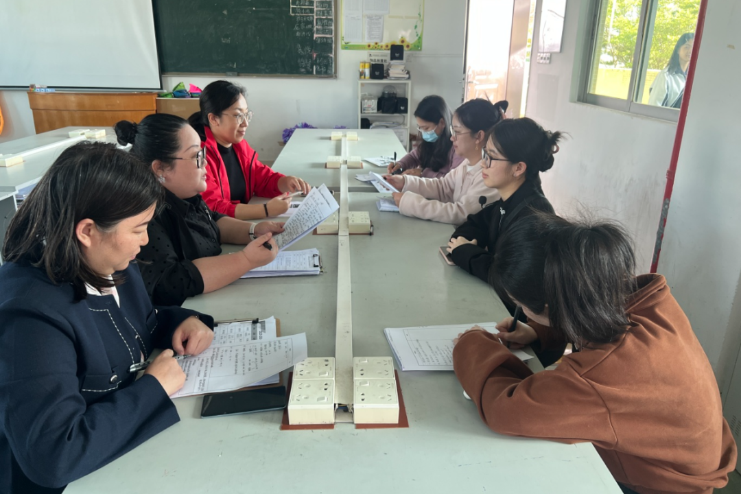 6评课场景 (6).JPG