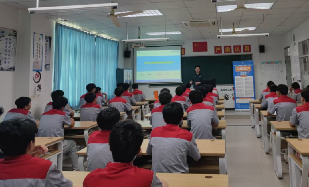 深圳市泛海统联精密模具有限公司 (2).jpg