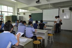 观摩深圳第二高级技工学校技能节