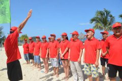 教务处组织教师开展校外拓展训练