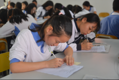 我校举办校园读书月活动