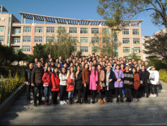 学校组织教师参观宝山教育集团各校区