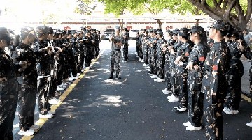 心开始，爱上那一抹迷人的军绿色！