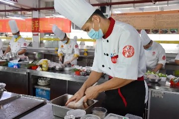 学烹饪 到宝山| 广东省粤菜师傅培训基地欢迎您！