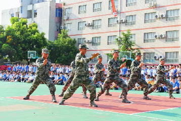 军训帷幕开 壮志凌云起