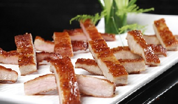 《广式烧腊技术》课件 项目三任务5炭烧猪颈肉.pptx