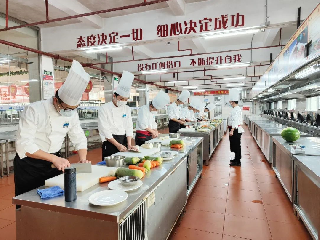 比内功 展厨艺｜我校烹饪系举办教师专业技能比赛