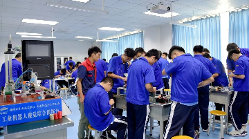 “职”等你来！宝山技校与比亚迪公司联合开展“弗迪精工订单班”专项招聘