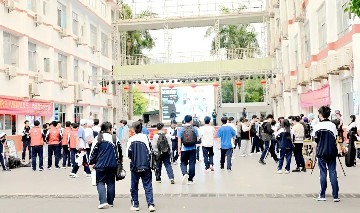 “社”彩斑斓 “团”聚梦想 | 宝山技校新学期社团招新活动精彩瞬间