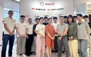 校企携手，岗位育人︱宝山技校商贸信息系深入企业开展学生实习指导工作