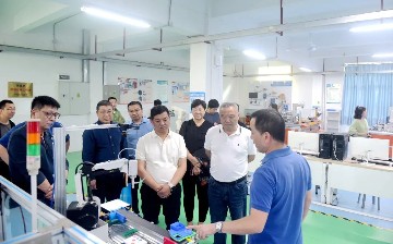 深圳市深科技工学校来宝山技校参观交流