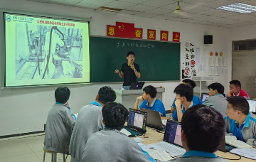 思政融入专业 匠心培育人才 | 宝山技校开展课程思政公开课活动