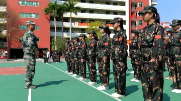 宝山技校2025级新同学：你的专属入学指南来啦！