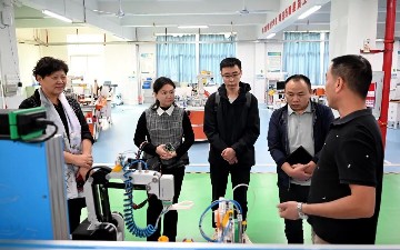 深化校际交流 共促技工教育高质量发展 | 眉山技师学院一行来宝山技校参观交流