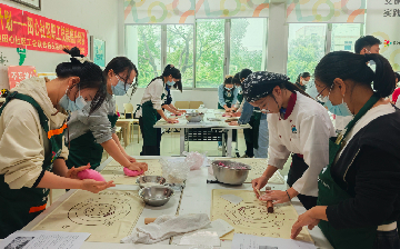 技能赋能，共创风味｜宝山技校联合田心社区工联会共同开展“匠心面点”职工技能提升系列培训