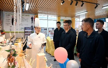 锅气十足 人气爆棚 | 宝山技校助力驻港部队“粤菜师傅”技能培训