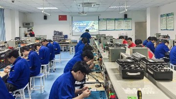 赛场砺精兵 精工琢器件 | 宝山技校先进制造系第十二届技能文化节系列竞赛激烈开展