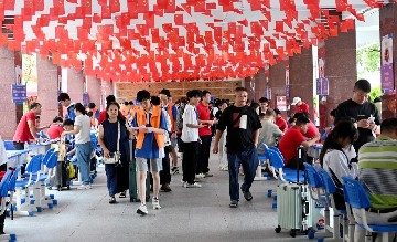 新生报到进行时｜奔赴宝山技校，开启逐梦新征程