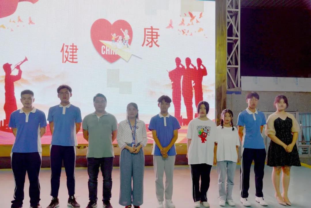 深圳宝山技工学校 | 让读书成为习惯，让书香溢满校园！